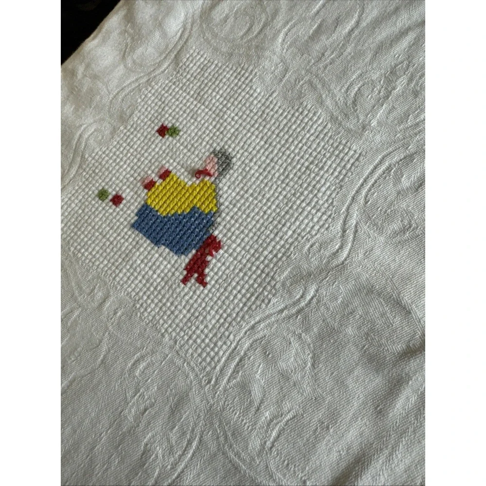 Vintage‎ Handmade White Cotton Folk Art Cross Stitch Tablecloth 48 X 66